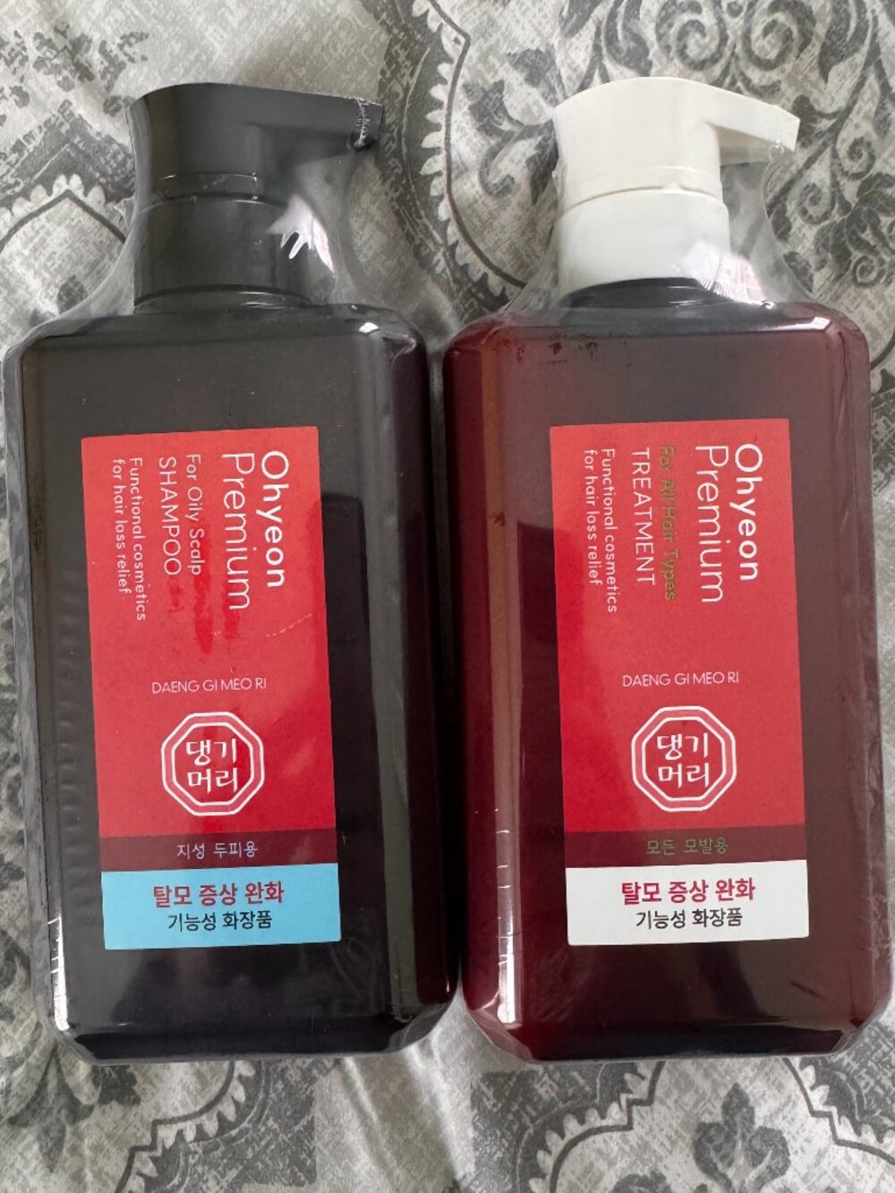 Daeng Gi Meo Ri Herbal Shampoo and Treatment for Oily Scalp 16.9 fl oz / 500ml